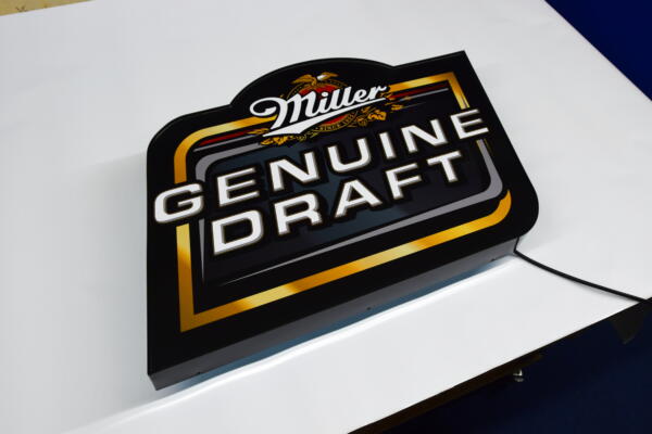 Podświetlane Logo 3D LED Miller Genuine Draft 60×56 CM Reklama Piwa