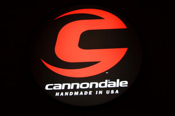 Podświetlane Logo 3D LED Cannondale 50-80 CM Reklama Sklepu