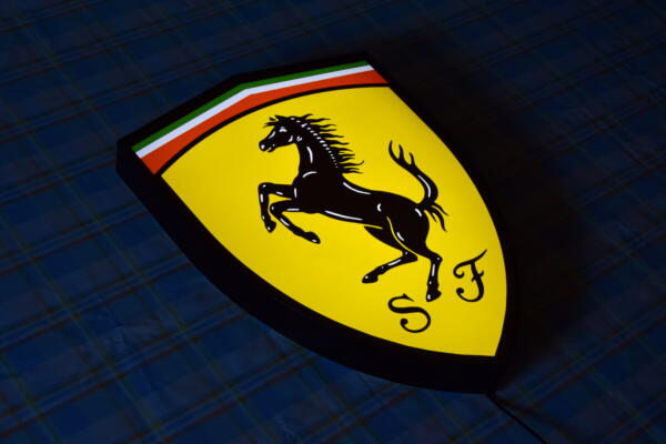 Podświetlane Logo 3D LED Scuderia Ferrari 50-80 CM Reklama