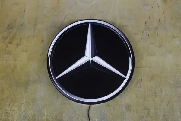 Podświetlane Logo 3D LED Mercedes 50-80 CM Reklama