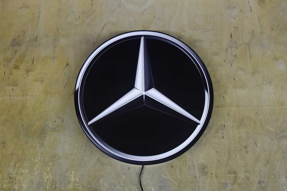Illuminated 3D LED Mercedes Logo 50-80 CM Advertising - LedWords