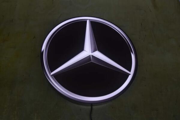Podświetlane Logo 3D LED Mercedes 50-80 CM Reklama