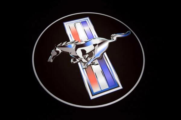 Podświetlane Logo 3D LED Mustang 50-80 CM Reklama (Copy)