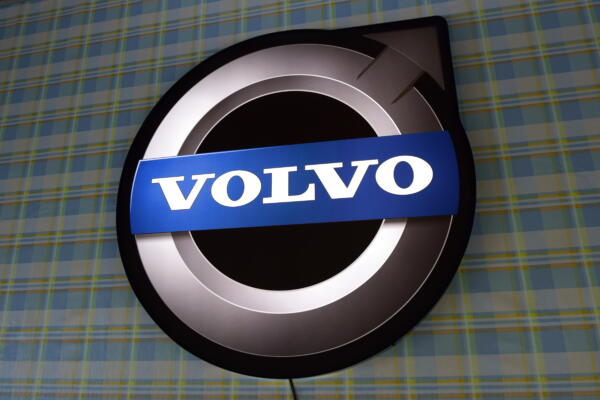 Megvilágított 3D LED Volvo Logo 50-80 CM Reklám 50-80 CM